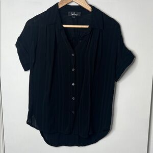 Lulu's Elegant Black Button-Down Shirt